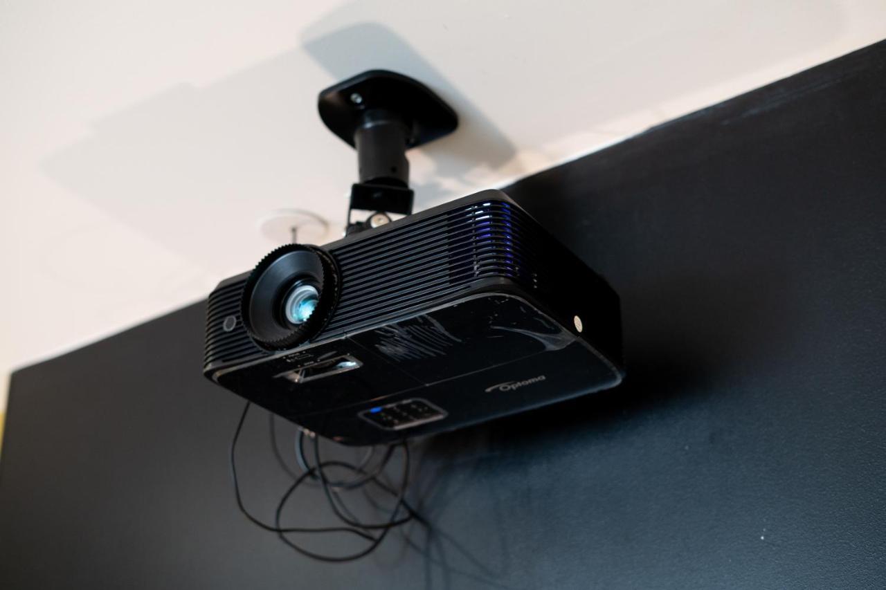 Capsule Premium Balneo & Home Cinema Valenciennes Exterior foto